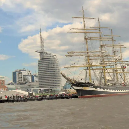 De Ebb アパート *